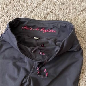 Under Armour Breast Cancer Awareness copped leggings